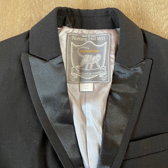 Monsoon | Benjamin Tuxedo Suit Set Black Sz.2-3 - Picture 4 of 10